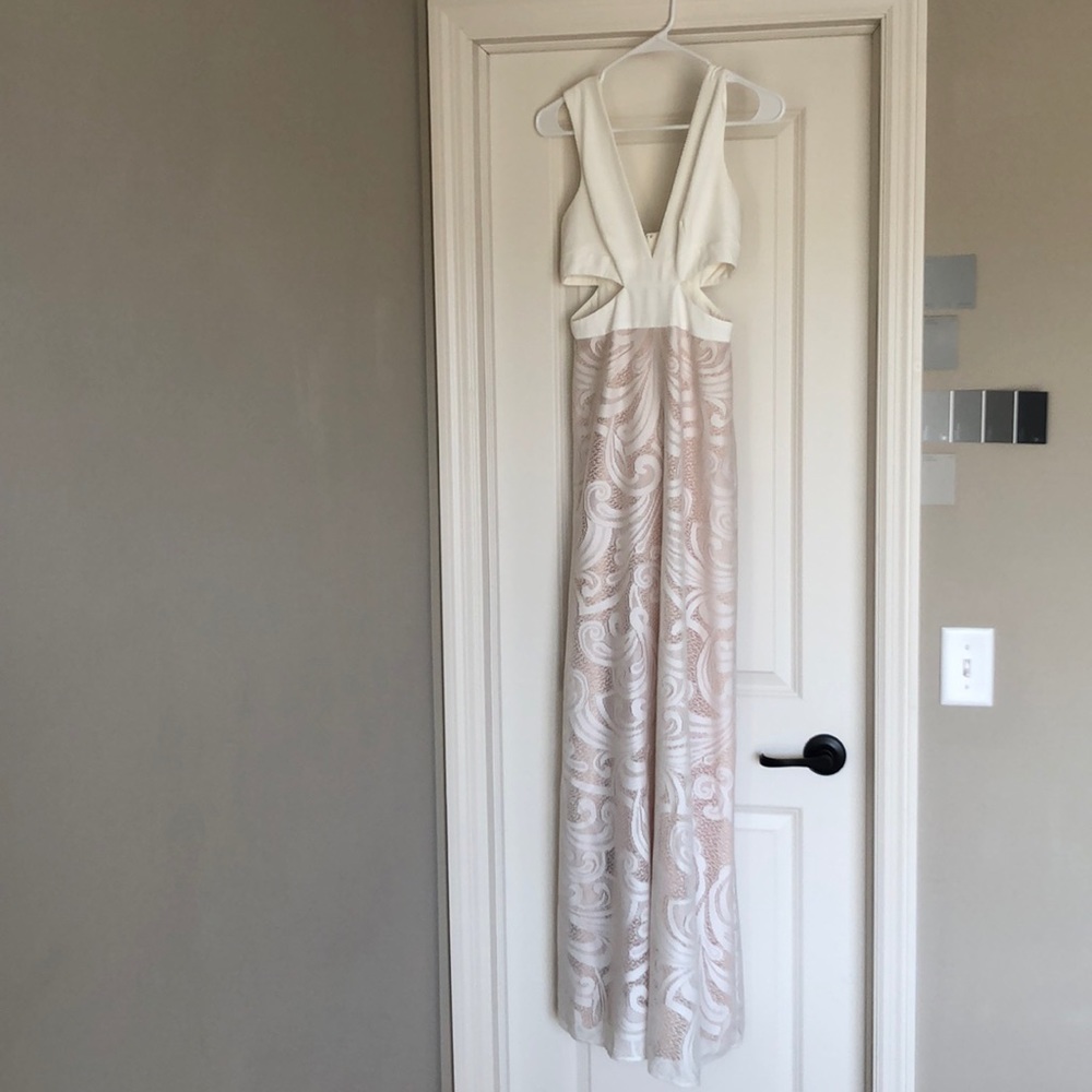 BCbG maxazria Dress - cut out